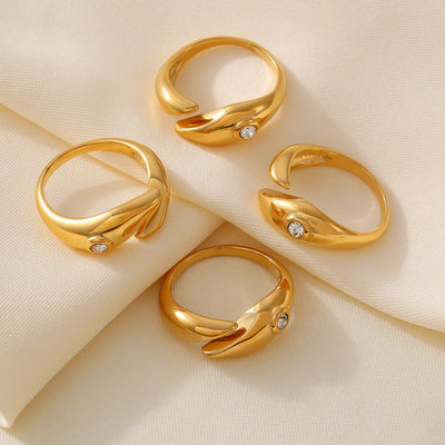 Trendy Chic Rings For Women Gold Plated Waterproof Ring with White Rhinestones Chic Shiny Luxury Jewelry Wholesale