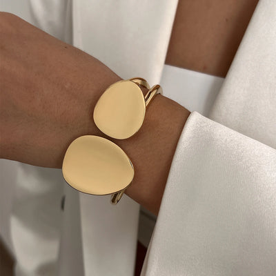 Salircon Exaggerated Punk Smooth Heavy Metal Bangle Bracelet for Women Trend Geometric Open Spring Bangle Party Jewelry Gift
