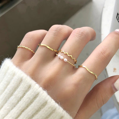 5pcs/set Rings for Women Simple Three Pearl Wavy Metal Twist Combination Joint Ring Trendy Personality Golden Party Jewelry Gift