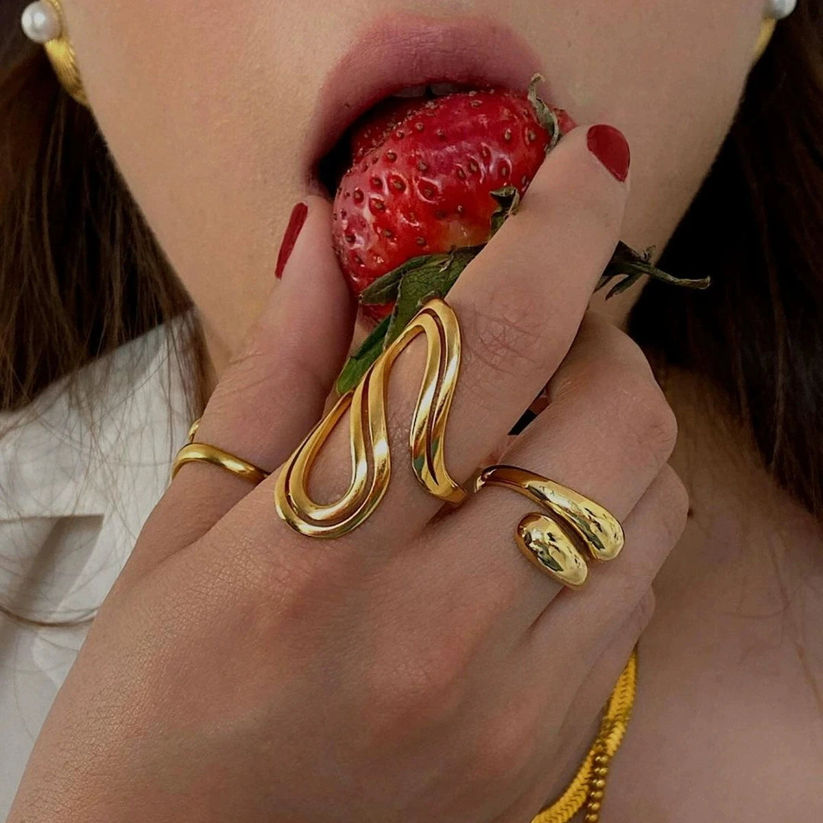 Women's Ring, 18k Gold Plated Stylish Open Ring Adjustable, stainless Steel Anti Allergenic Waterproof Jewelry