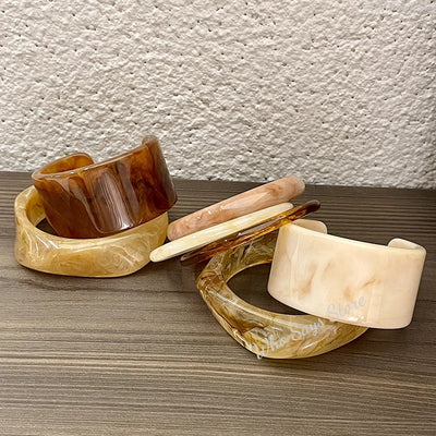 Vintage Punk Beige Khaki Thick Resin Acrylic Smudging Bangles Geometric Irregular Bangle Bracelets For Women Men Jewelry