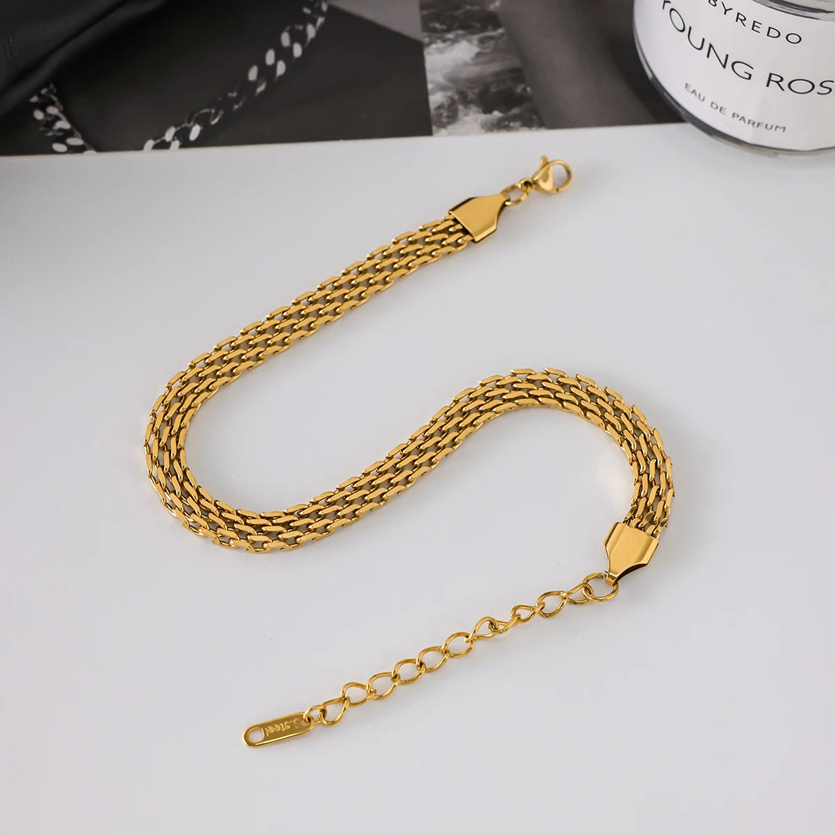 Zora Exquisite Classic 18k Gold Plated Rust Proof Hollow Out Design Anklet Trendy Summer Anti Allergic Women's Daily Jewelry