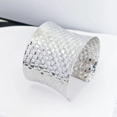 New Geometric Metal Wide Cuff Open Bangle Jewelry Accessories Fashion Personalized Design Metal Glossy Bracelets for Women