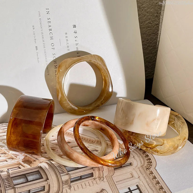 Vintage Punk Beige Khaki Thick Resin Acrylic Smudging Bangles Geometric Irregular Bangle Bracelets For Women Men Jewelry