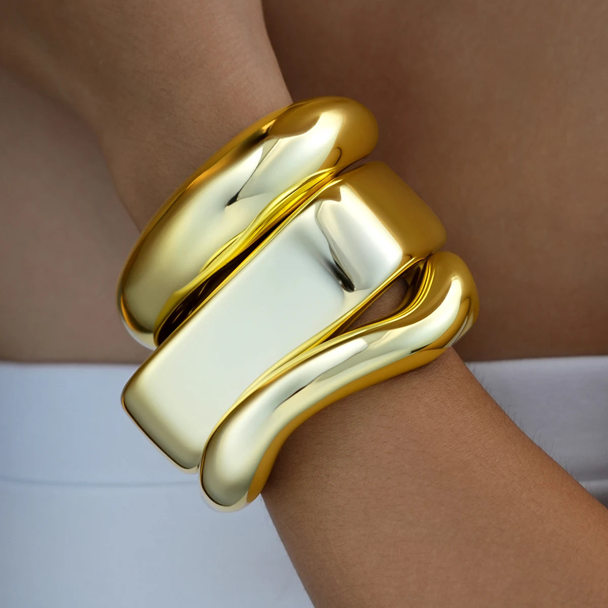 3pcs Retro Exaggerated Gold Color Bangle Set for Women Simple Geometric Smooth Wide Thick Bracelets Daily Wear Wedding Jewelry