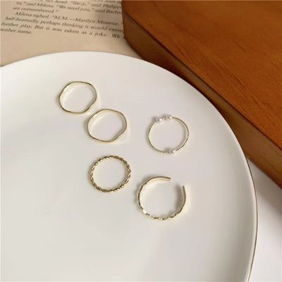 5pcs/set Rings for Women Simple Three Pearl Wavy Metal Twist Combination Joint Ring Trendy Personality Golden Party Jewelry Gift