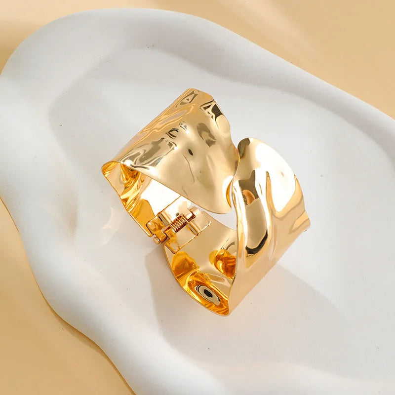 New Geometric Metal Wide Cuff Open Bangle Jewelry Accessories Fashion Personalized Design Metal Glossy Bracelets for Women