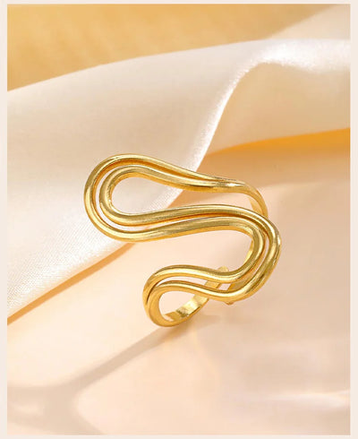 Women's Ring, 18k Gold Plated Stylish Open Ring Adjustable, stainless Steel Anti Allergenic Waterproof Jewelry